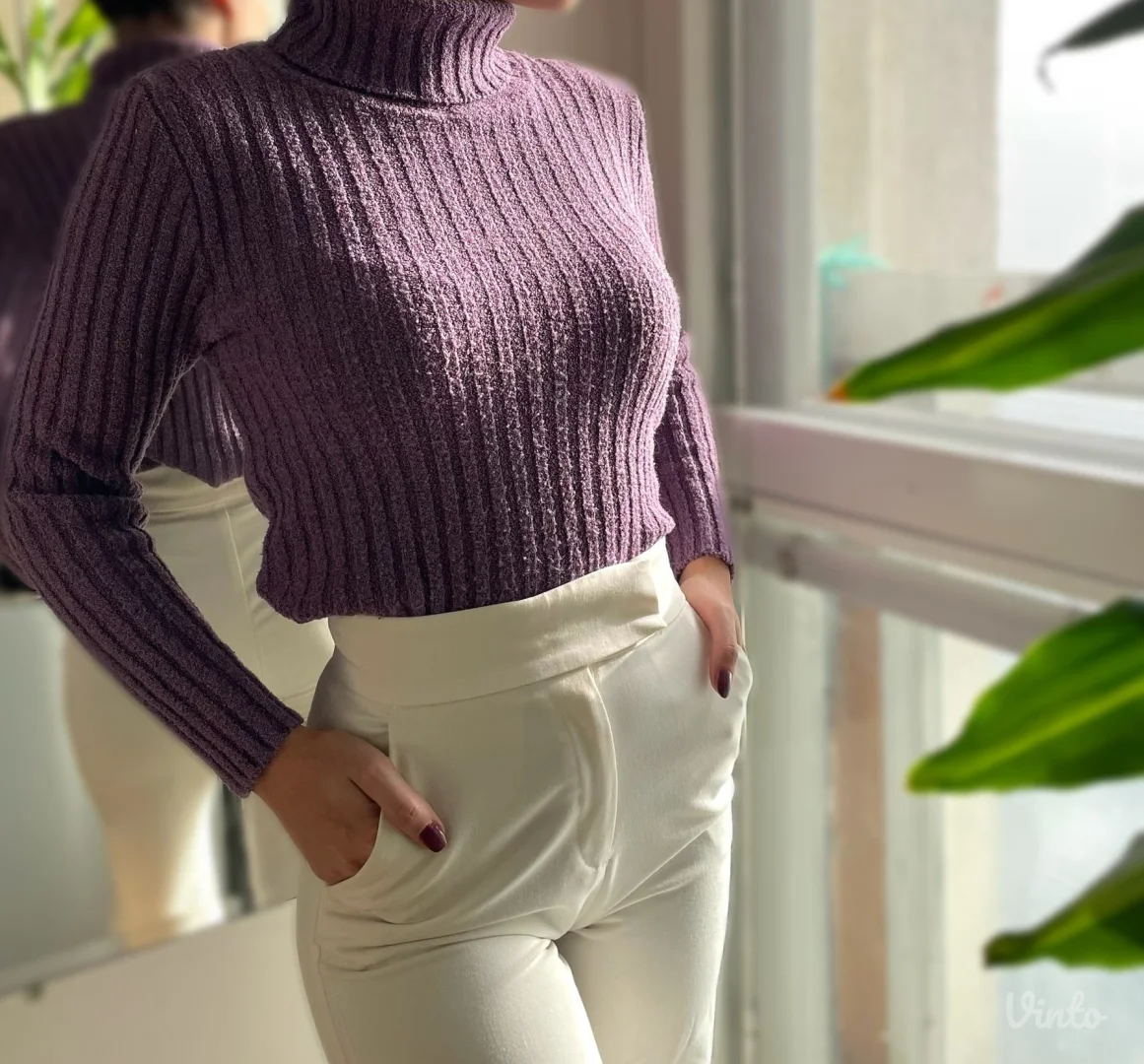 Ljubičasti vintidž džemper