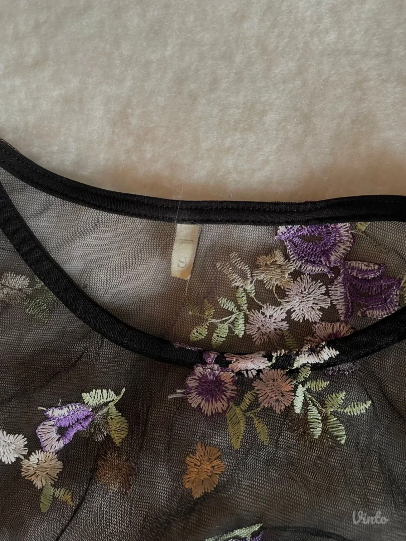 Mesh majica sa cvetićima