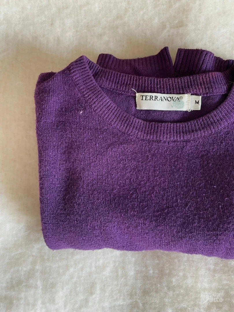 Ljubičasti džemper
