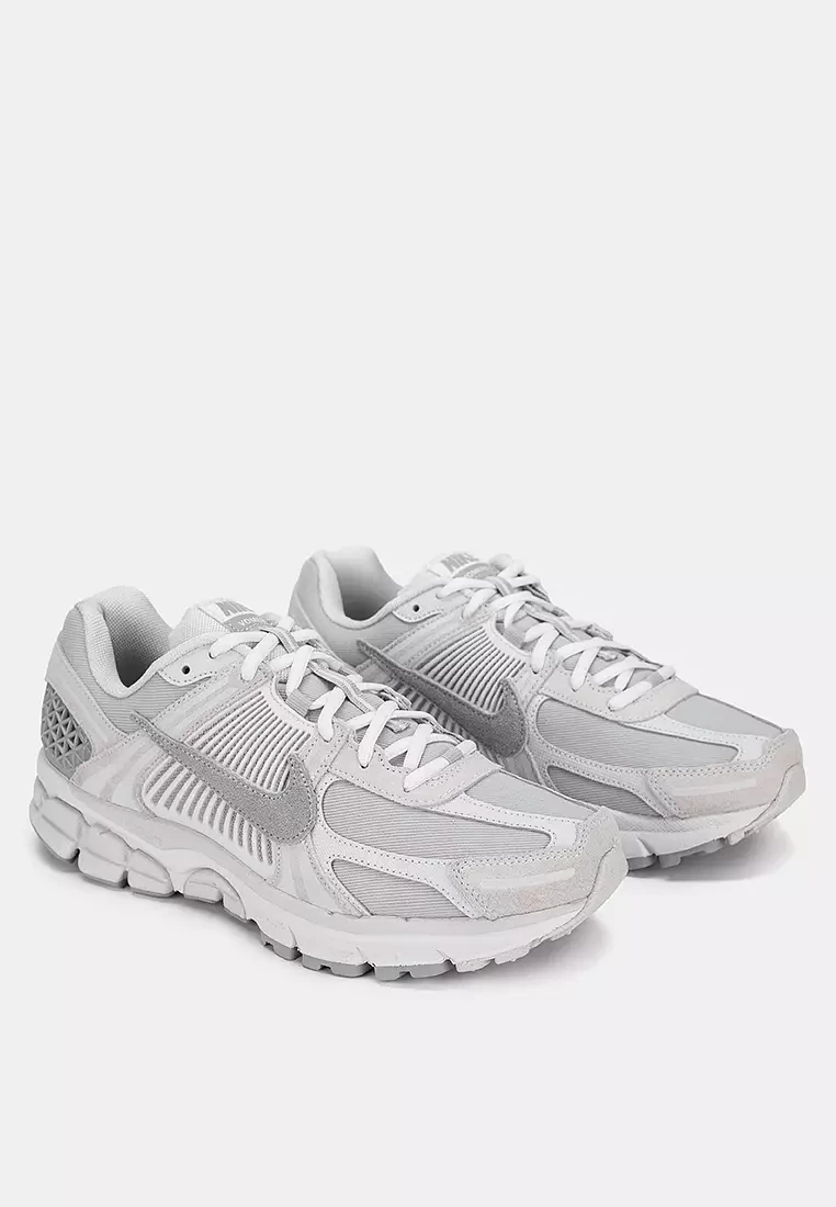 Nike Zoom Vomero 5 SE – 41 – NOVO – Grey