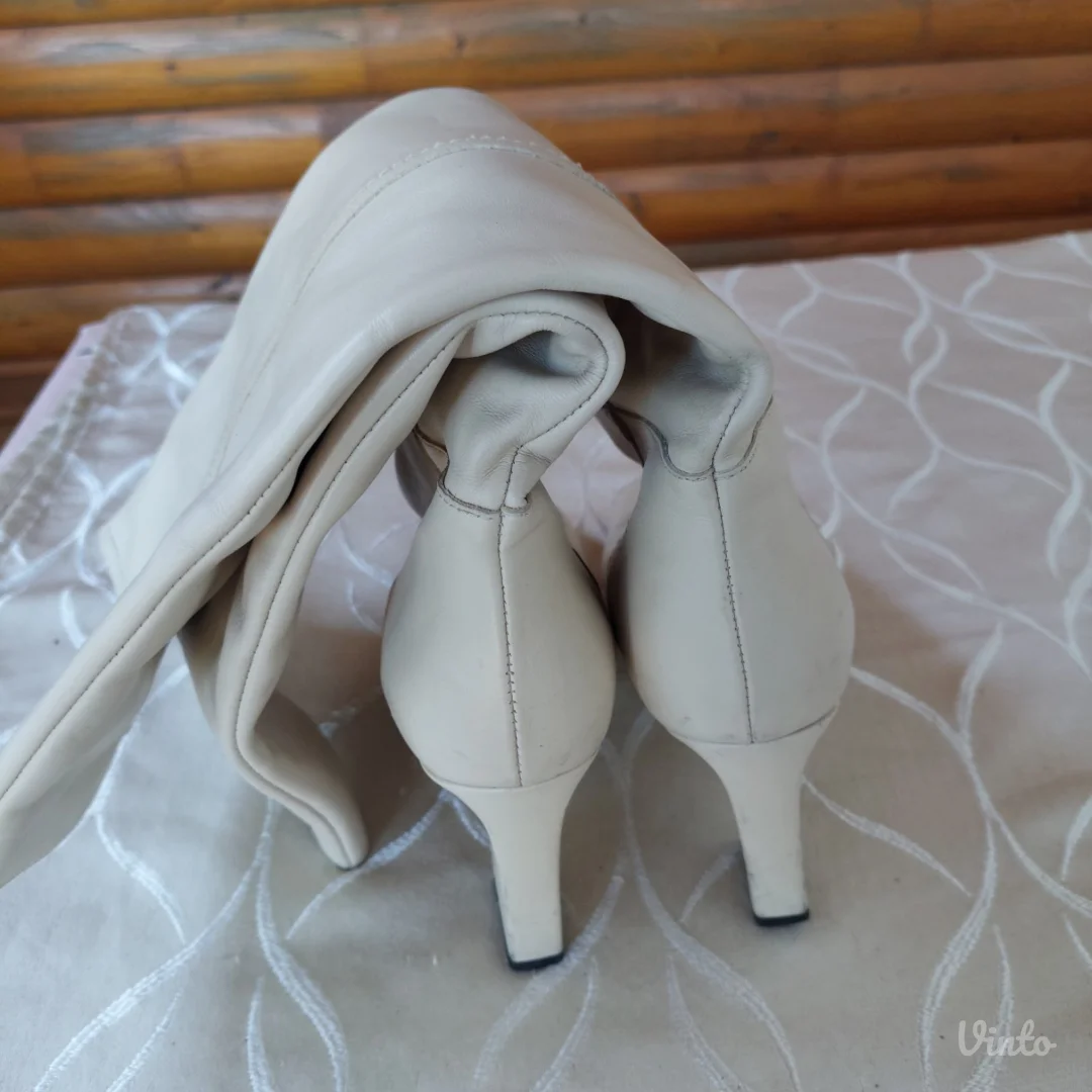 ZARA cizme br 39 prava koza