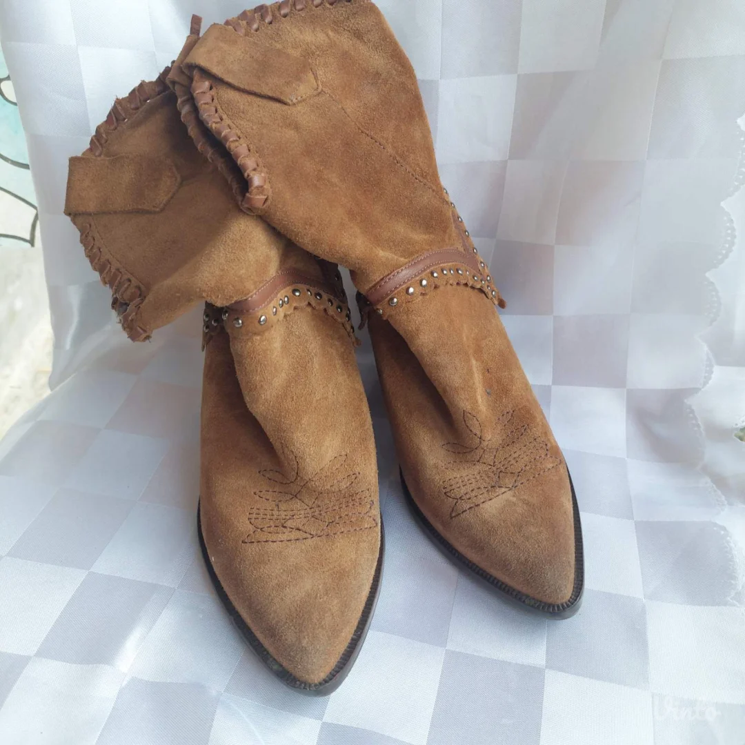 Divine follie kaubojke br 37