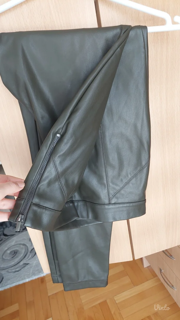 C&A helanke, M, kao nove