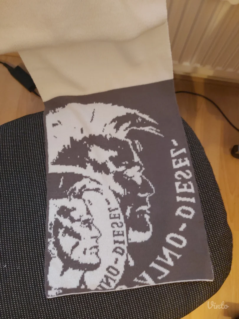 Čitajte oglas pažljivo! Unisex Diesel šal