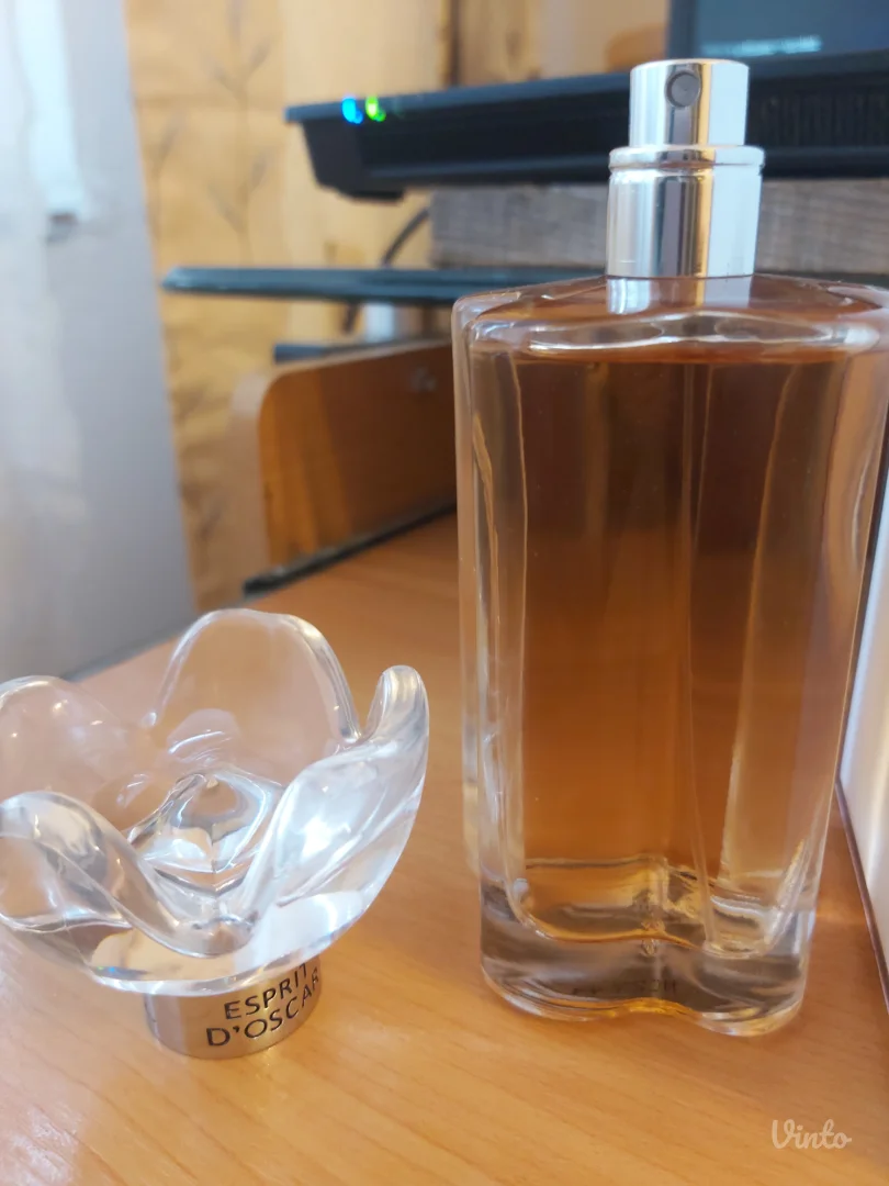 Čitajte oglas pažljivo! Parfem Oscar de la Renta