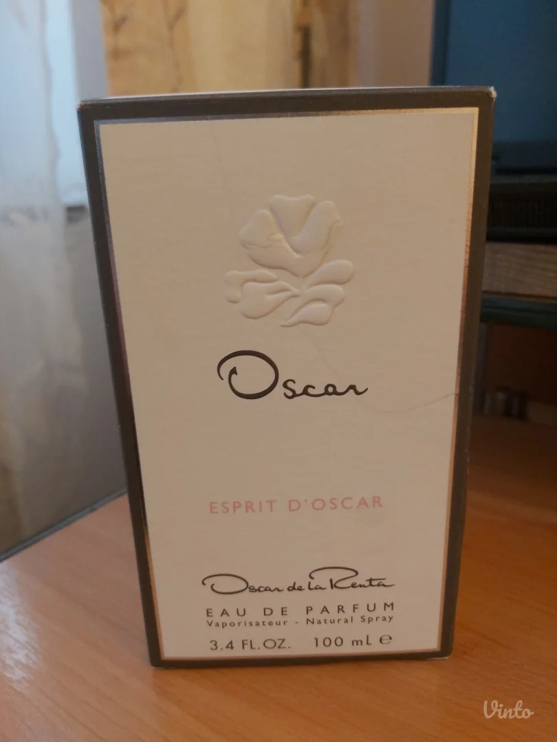 Čitajte oglas pažljivo! Parfem Oscar de la Renta