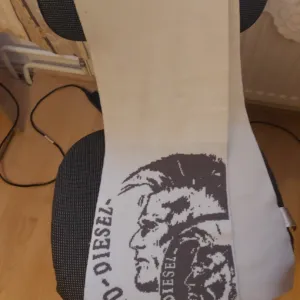 Čitajte oglas pažljivo! Unisex Diesel šal