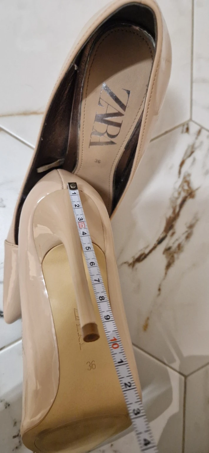 Zara bež lakovane salonke – broj 36, nenošene