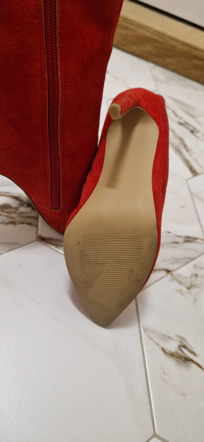 Steve Madden crvene čizme od velura – broj 36