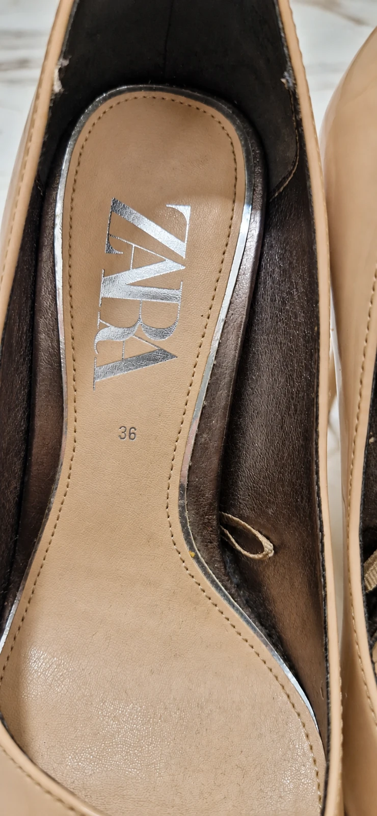 Zara bež lakovane salonke – broj 36, nenošene