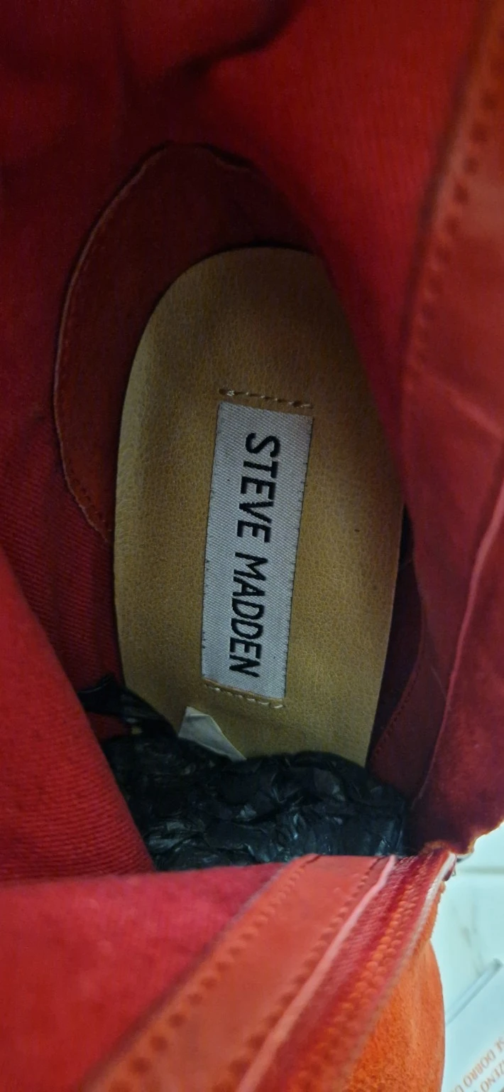 Steve Madden crvene čizme od velura – broj 36