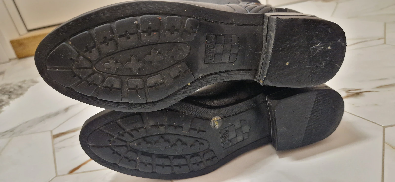 Vince Camuto crne čizme do kolena – broj 37
