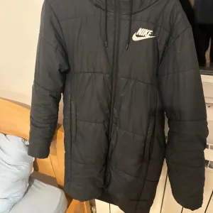 Nike zimska jakna