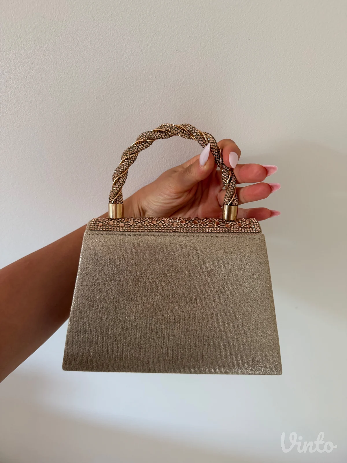 Elegantna zenska torbica