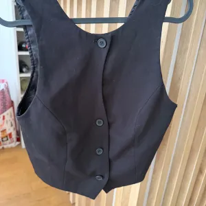Zara prsluk