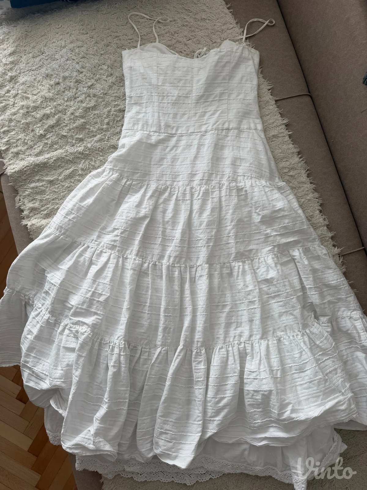 Zara midi haljina