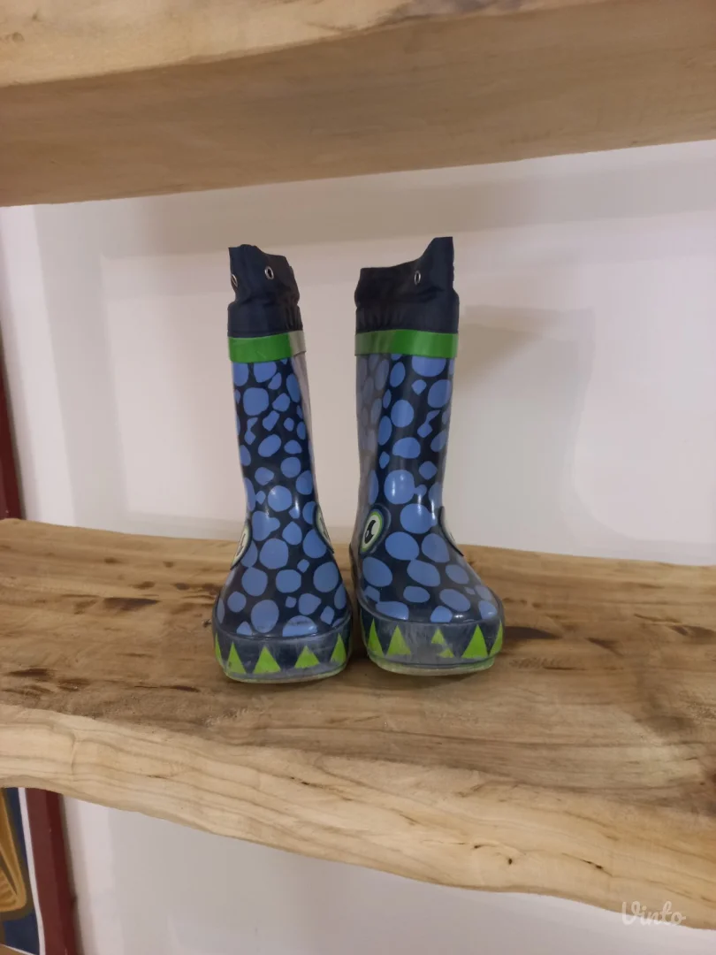 Gumene čizmice, 25, za dečaka
