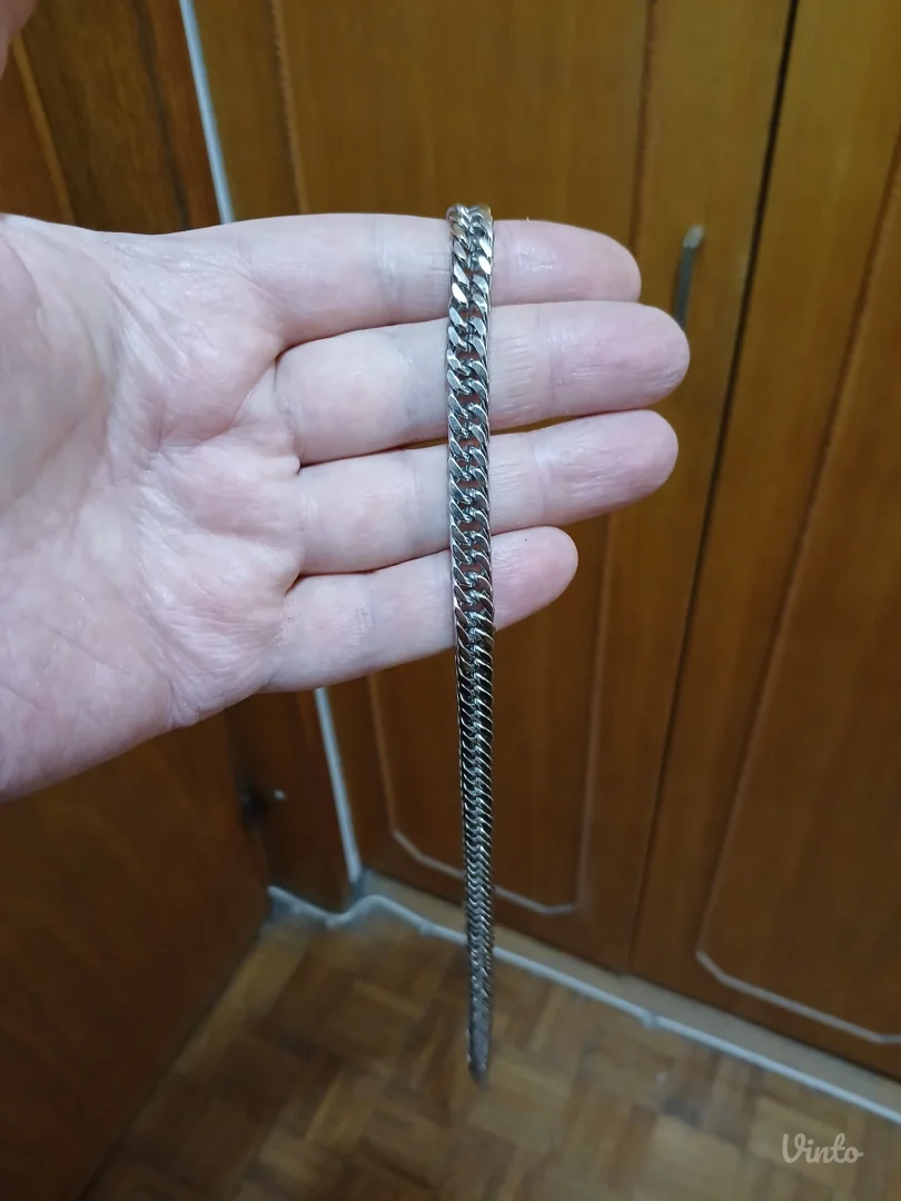 Lanac od hirurškog čelika
