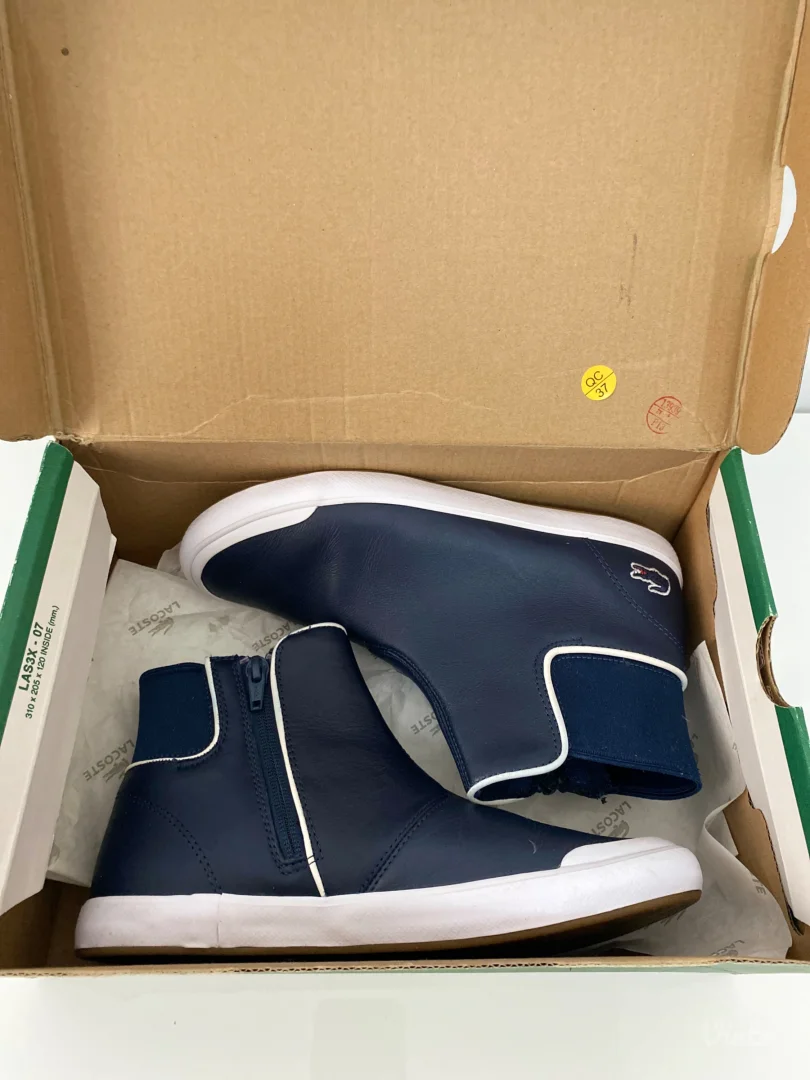 Original nove Lacost kozne cizme 37