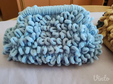 Puff heklana torbica