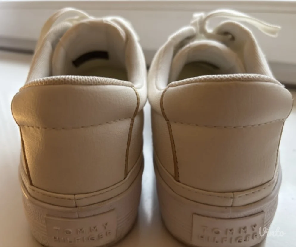 Tommy Hilfiger patike