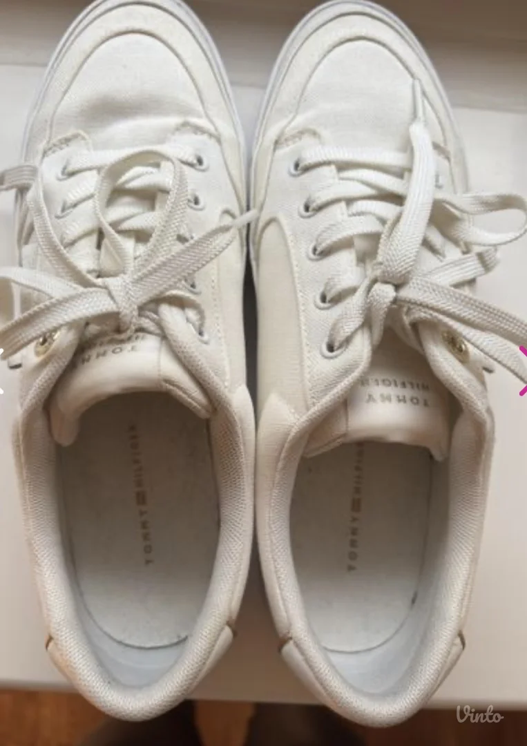 Tommy Hilfiger patike