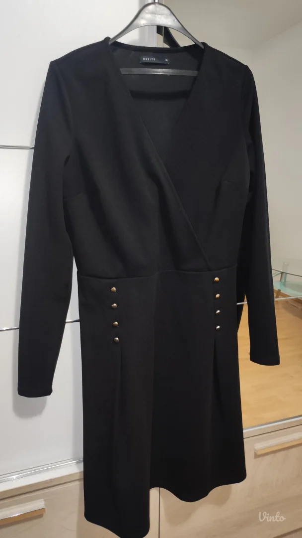 Crna haljina sa dugim rukavima