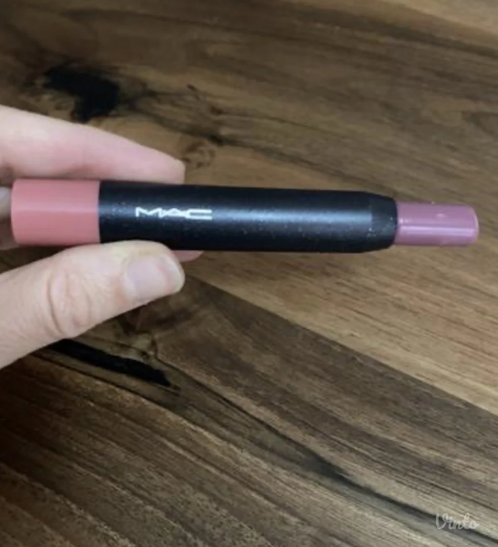 MAC sjaj u olovci boja kittenish