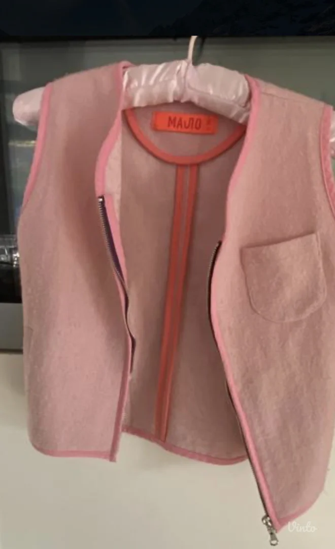 MALO vuneni prsluk 9-10 god