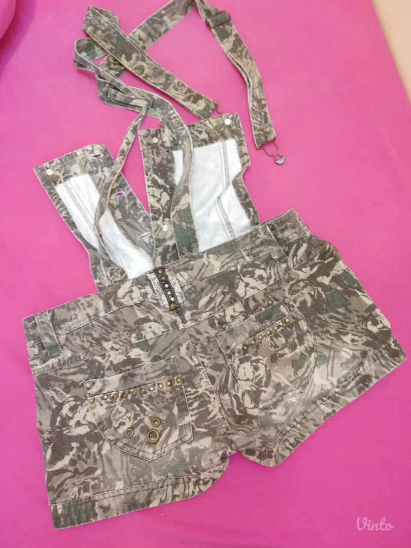 Šorc s tregerima Jennyfer maskirno braon drap 38