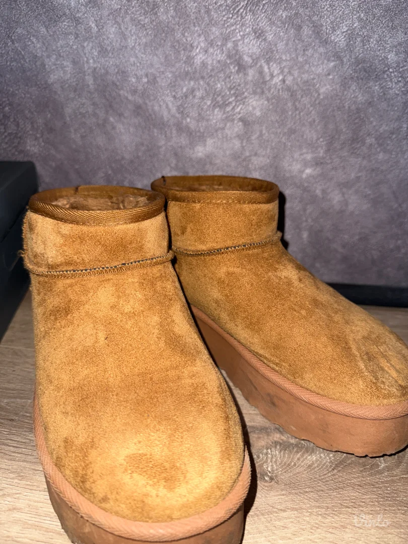 Ugg cizme