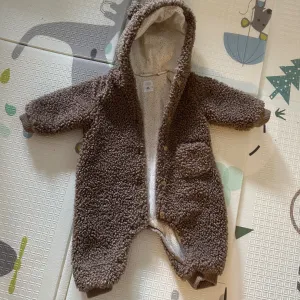 Zara skafander za bebe 3-6 mes