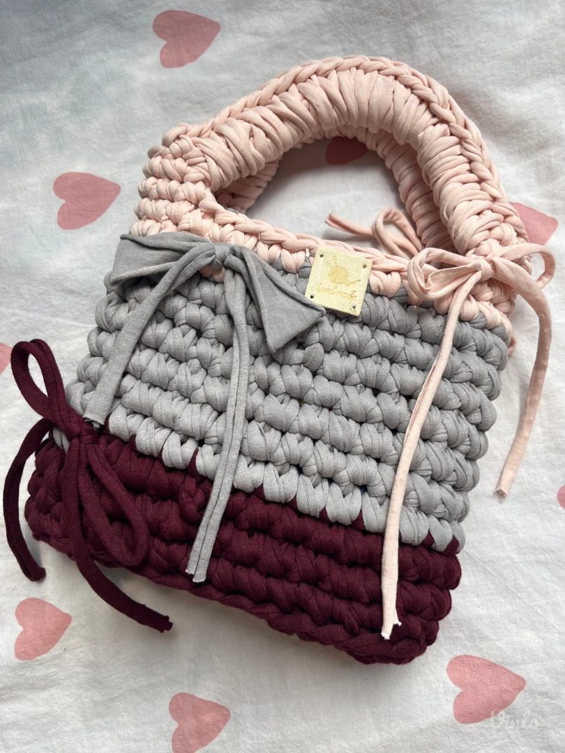 Heklana torbica 🩷🩶❤️