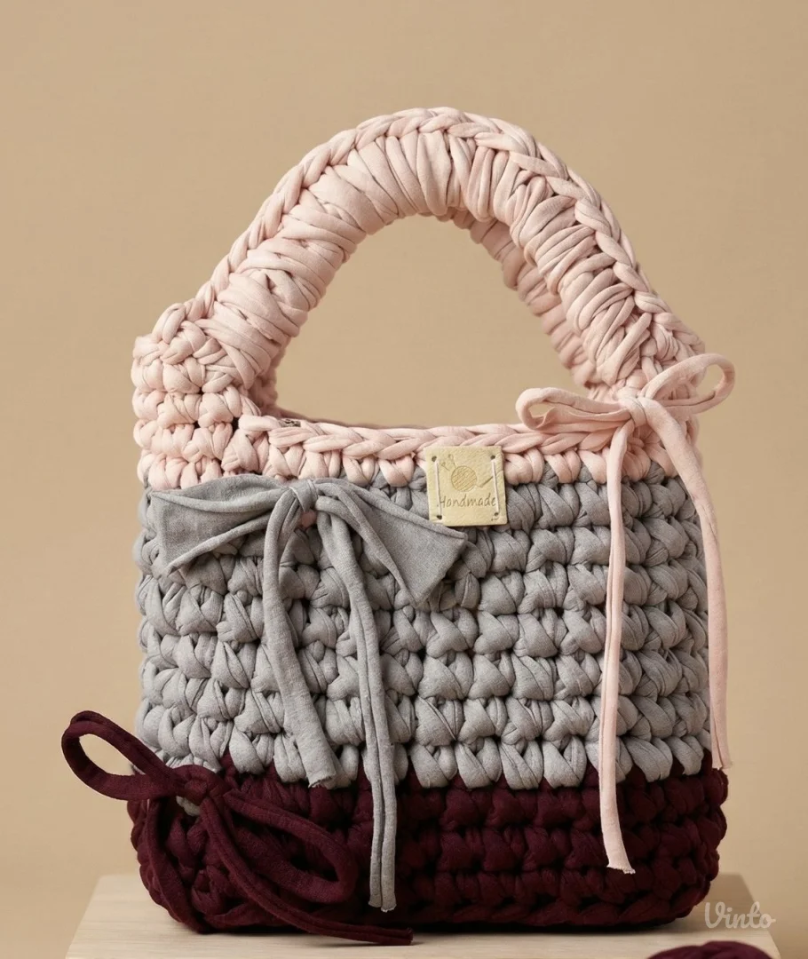 Heklana torbica 🩷🩶❤️