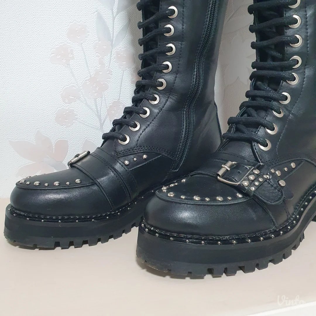 Shoebox Duboke Kožne Čizme