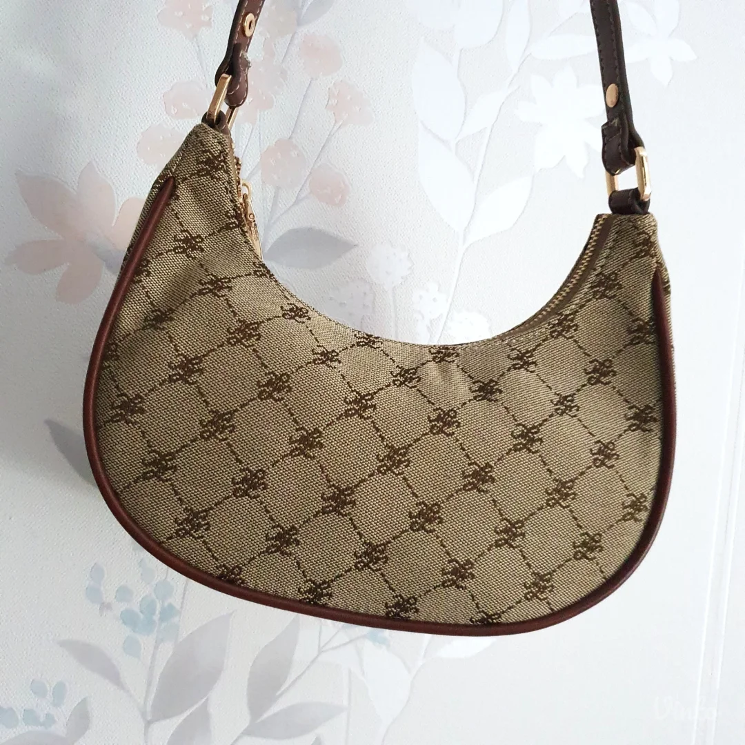 Novo! Mango Shoulder Bag