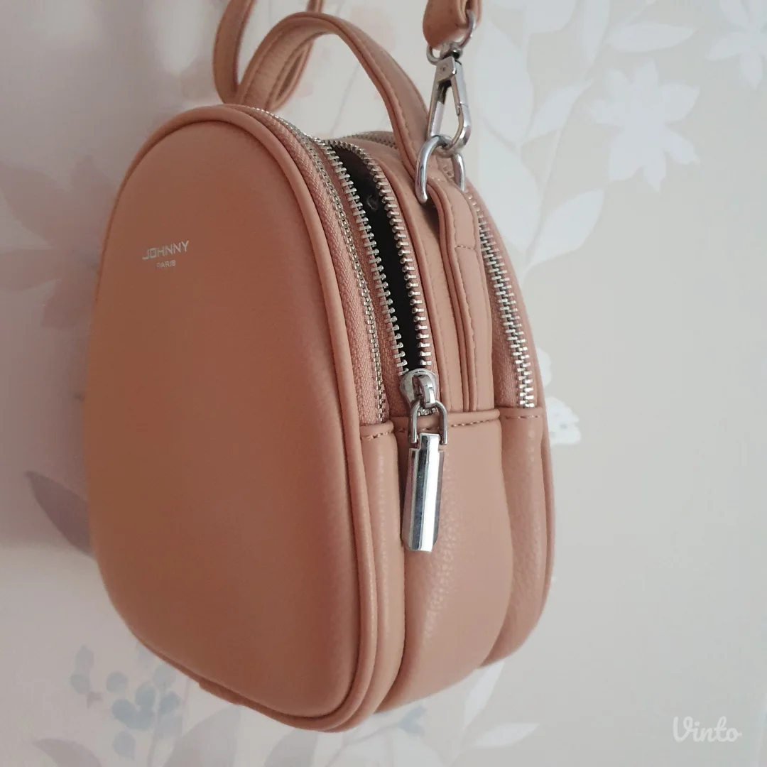 Novo! Puder Crossbody Torbica