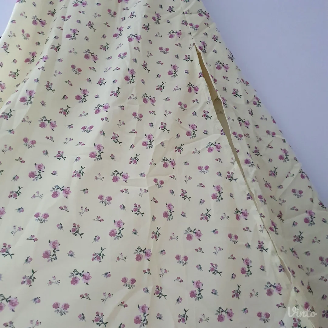 Novo! Midi Svetlo Žuta Haljina