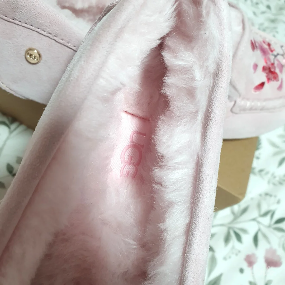 Novo! UGG Ansley Mokasine 37