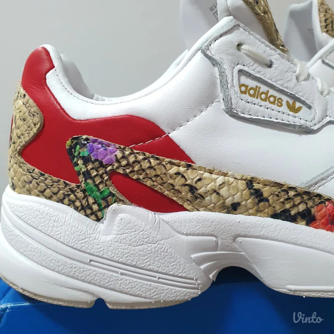 Adidas Falcon W Patike