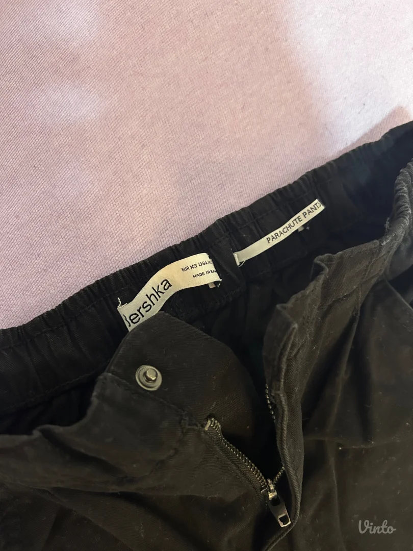 Bershka - crne parachute pants