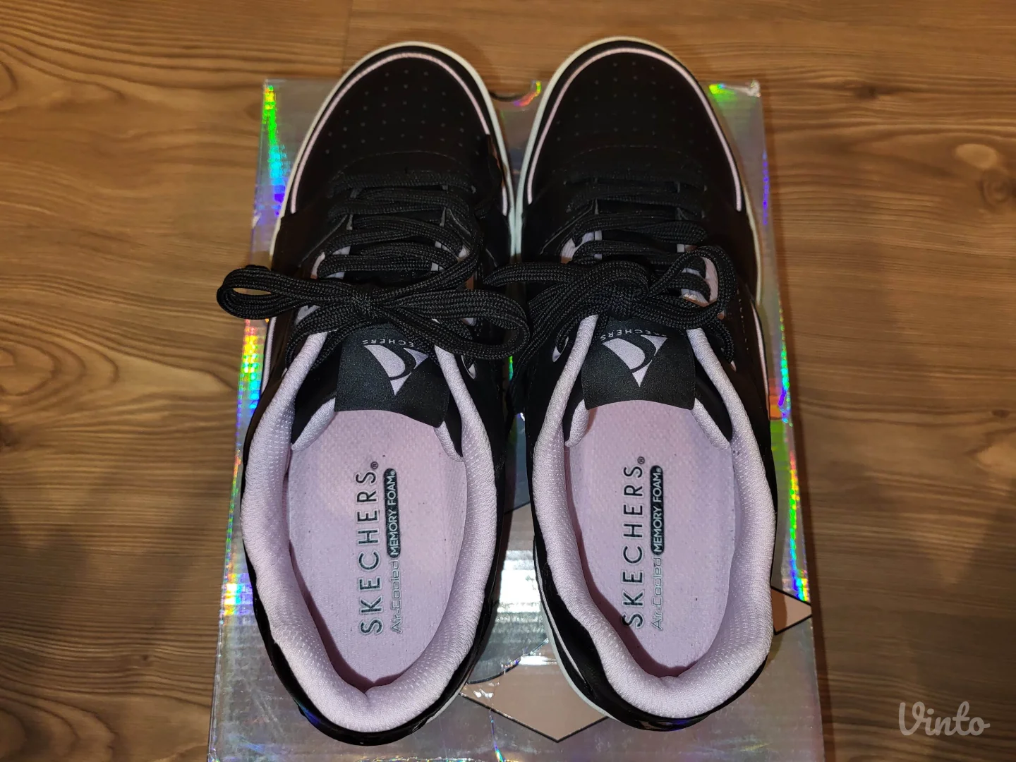 Skechers patike br. 40