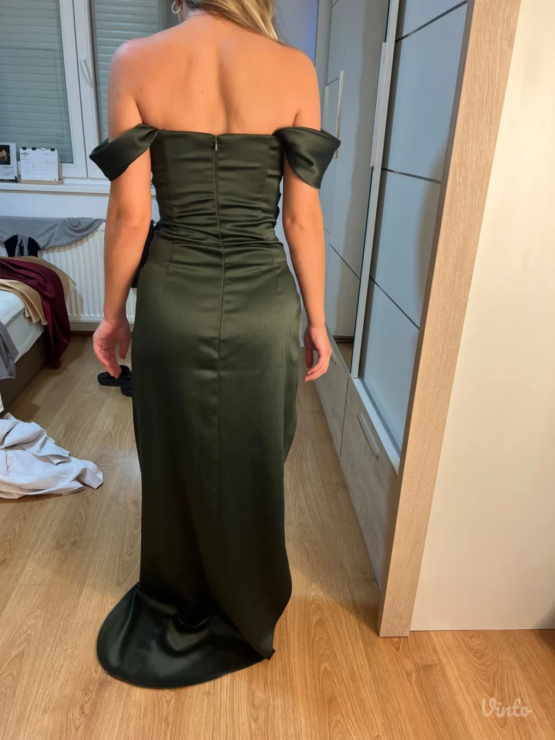 Haljina, šivena po meri