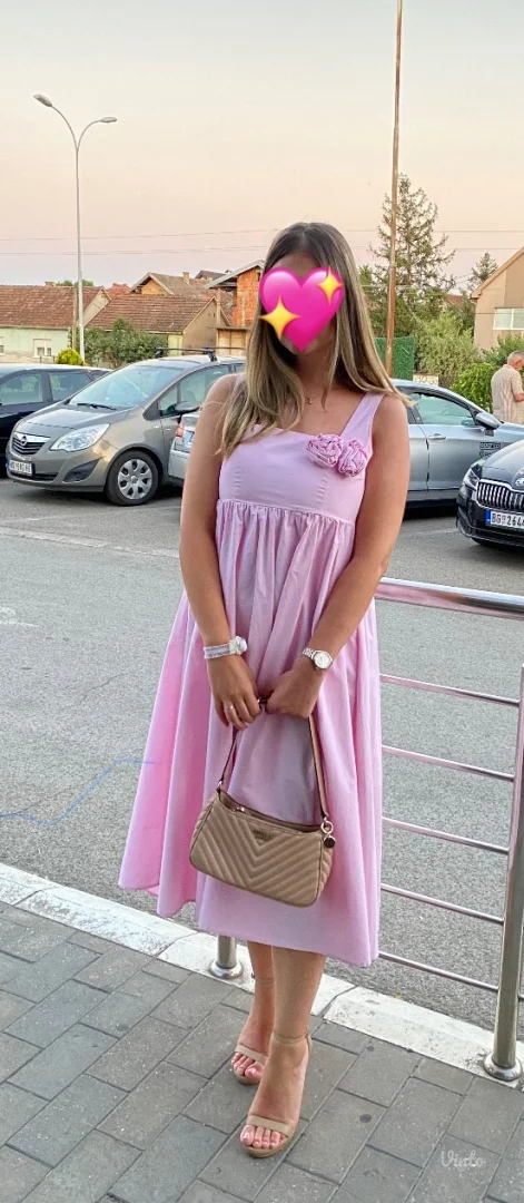 Roze letnja haljina