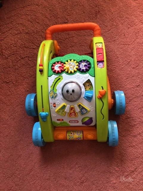 Guralica hodalica za bebe