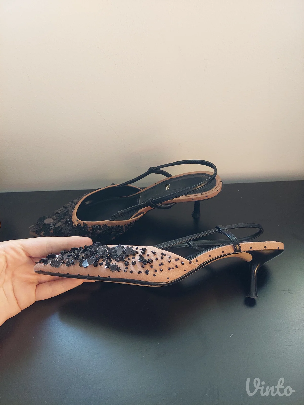 Zara 37 stikle sa perlicama