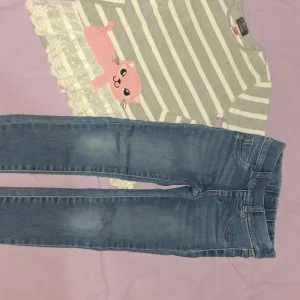 Ocuvana garderoba za devojcicu,vel 122/128