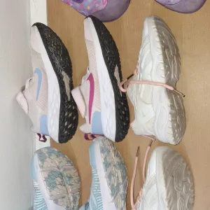 Patike za devojcice,br 32