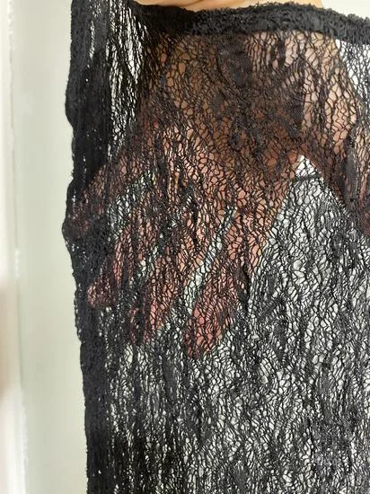 Zara čipkasta haljina NOVO