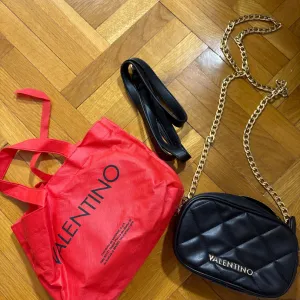 Valentino torbica